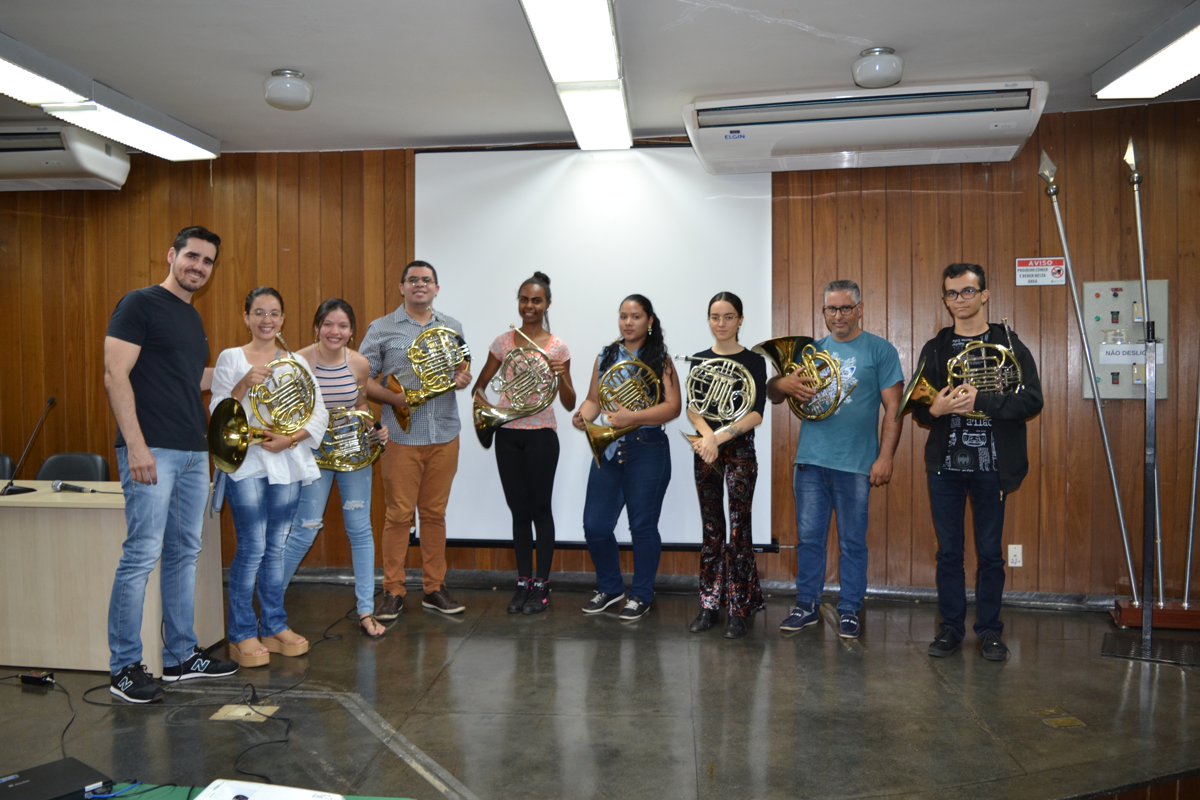 Aulas são realizadas no Auditório Demartin Bizerra, às quartas-feiras, a partir das 14 horas